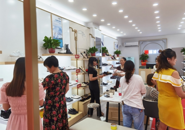 北京布鞋加盟生意怎么樣？如何選擇品牌和銷售類型?